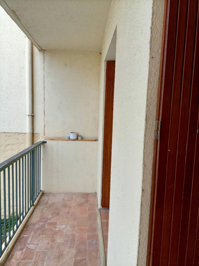Appartement Proche Mer Avec Terrasse Et Jardin Privatif Hyères Kültér fotó