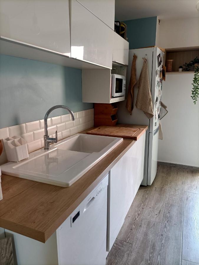 Appartement Proche Mer Avec Terrasse Et Jardin Privatif Hyères Kültér fotó